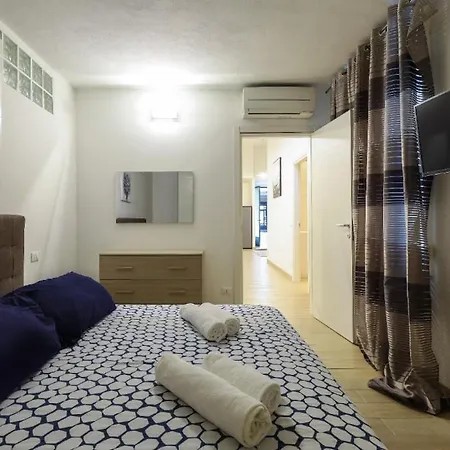 3Br - Central Cozy 150M2 Flat Lägenhet *