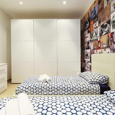 Lägenhet 3Br - Central Cozy 150M2 Flat