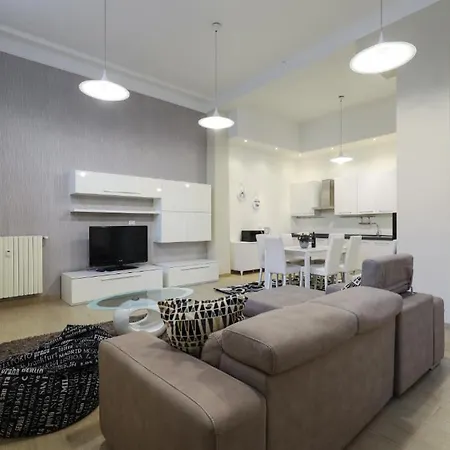 Lägenhet 3Br - Central Cozy 150M2 Flat