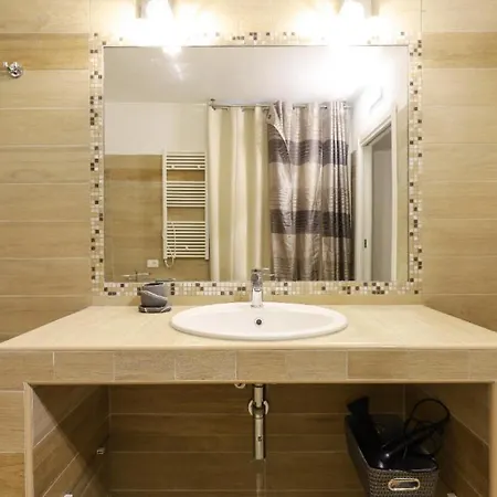 דירה 3Br - Central Cozy 150M2 Flat
