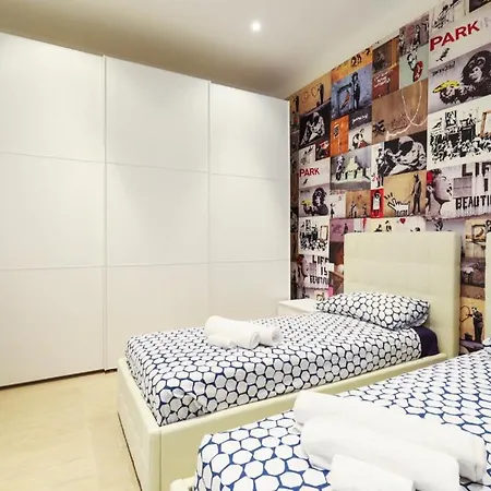 アパート 3Br - Central Cozy 150M2 Flat